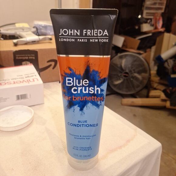 John Frieda Blue Crush for Brunettes Blue Conditioner 8.3 oz - Picture 1 of 5
